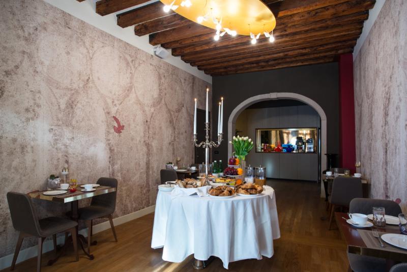 Riva Del Vin Boutique Hotel - Bar