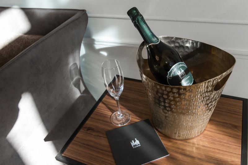 Riva Del Vin Boutique Hotel - Oda