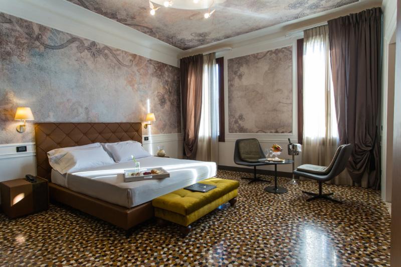 Riva Del Vin Boutique Hotel - Oda