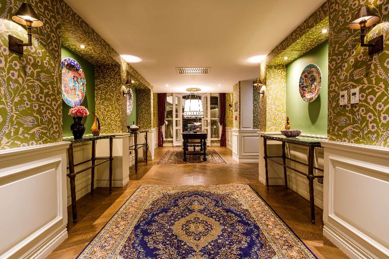 Hagia Sofia Mansions Istanbul, Curio Collection By - Lobi