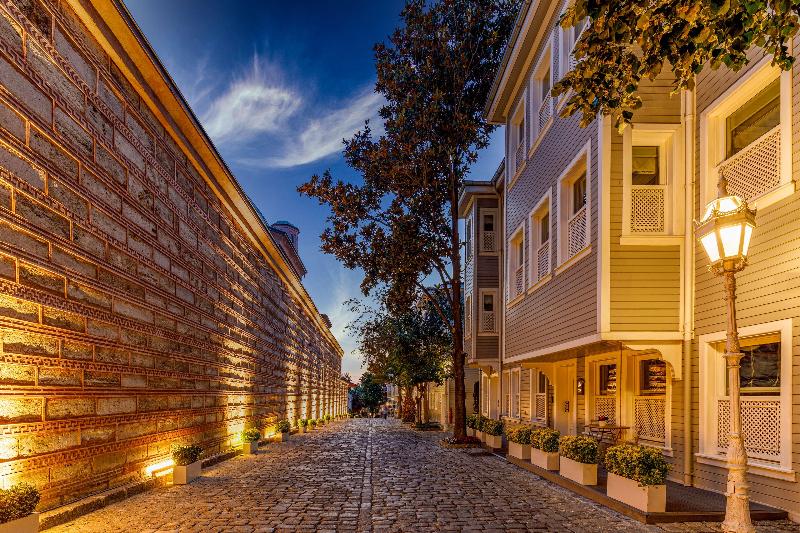 Hagia Sofia Mansions Istanbul, Curio Collection By - Oda