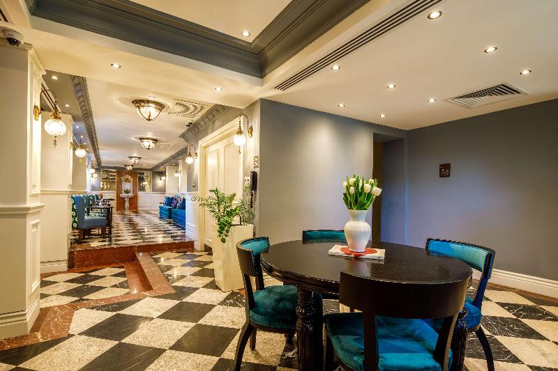 Hagia Sofia Mansions Istanbul, Curio Collection By - Oda