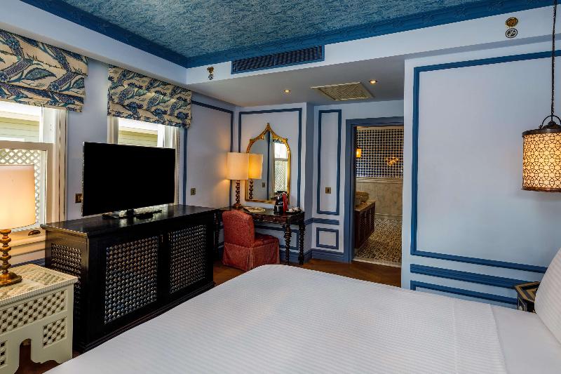 Hagia Sofia Mansions Istanbul, Curio Collection By - Oda