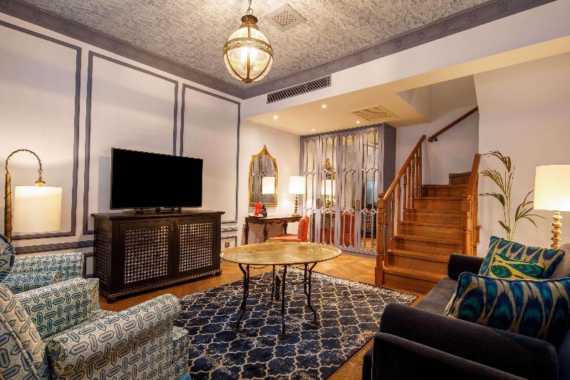 Hagia Sofia Mansions Istanbul, Curio Collection By - Oda