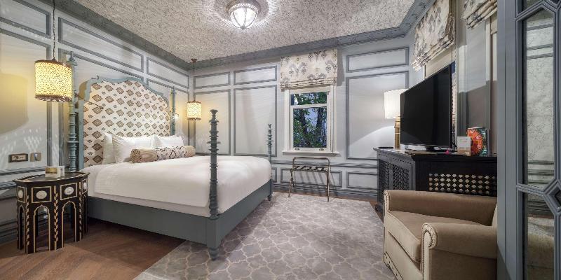 Hagia Sofia Mansions Istanbul, Curio Collection By - Oda