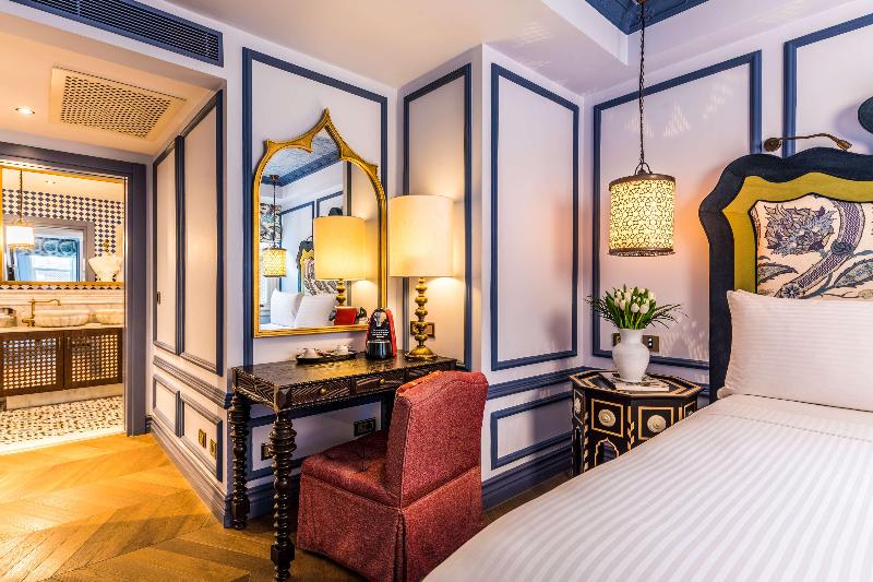 Hagia Sofia Mansions Istanbul, Curio Collection By - Oda