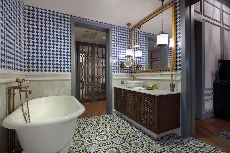 Hagia Sofia Mansions Istanbul, Curio Collection By - Oda