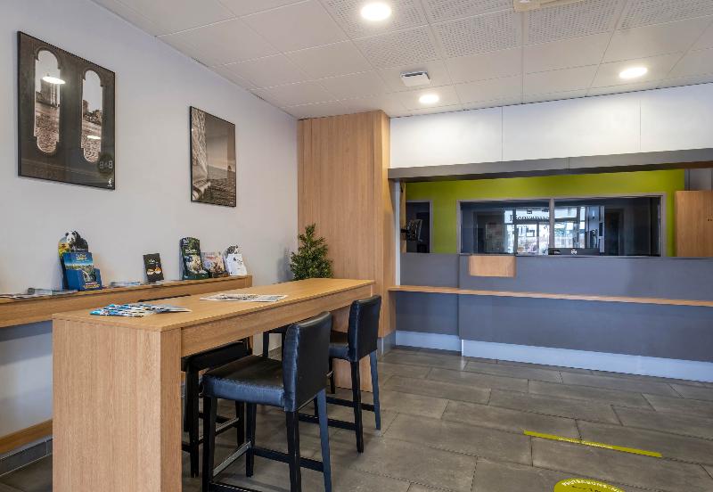 B&B Hotel la Rochelle Beaulieu Puilboreau - Lobi