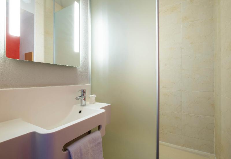 B&B Hotel la Rochelle Beaulieu Puilboreau - Oda