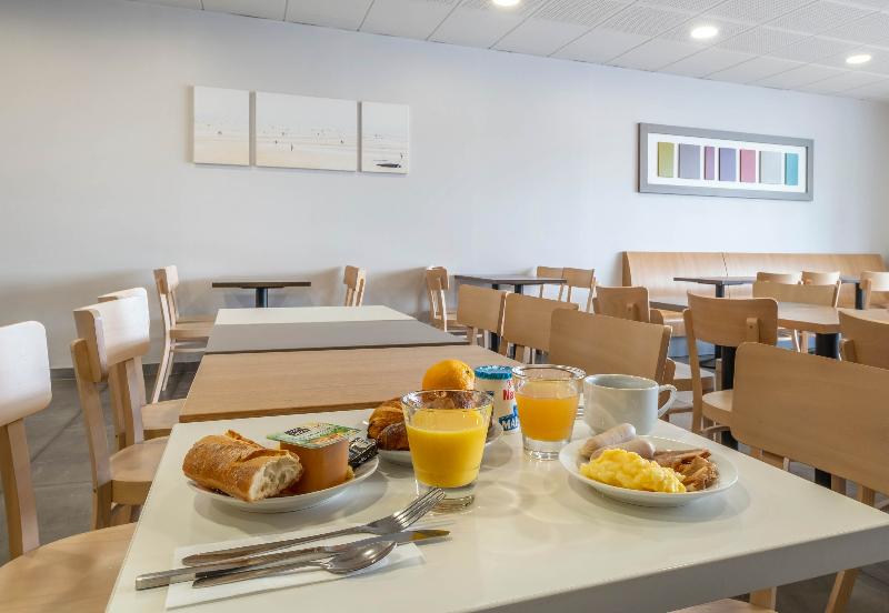 B&B Hotel la Rochelle Beaulieu Puilboreau - Restoran