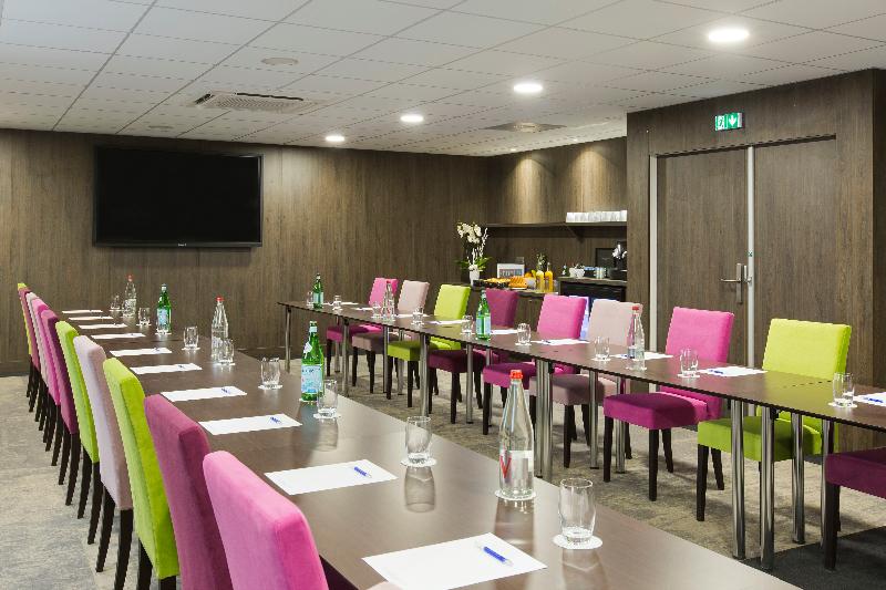 B&B HOTEL Strasbourg Nord Schiltigheim - Toplantı