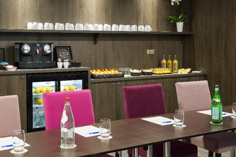 B&B HOTEL Strasbourg Nord Schiltigheim - Toplantı
