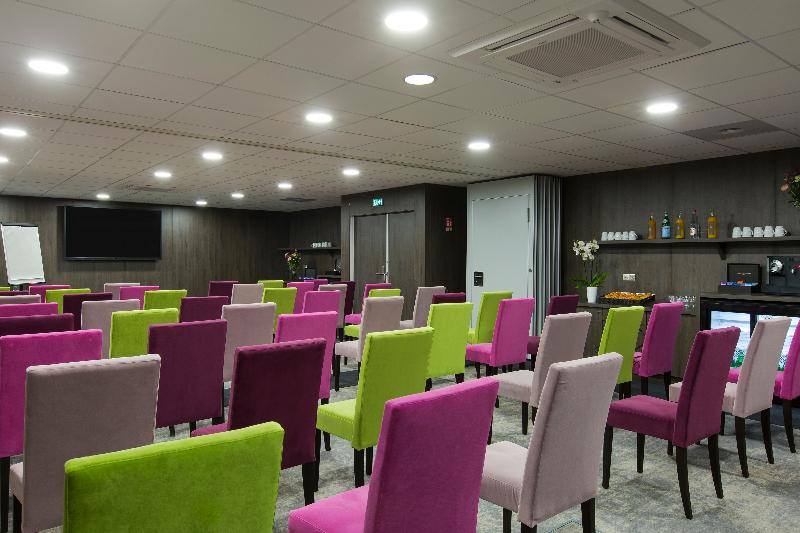 B&B HOTEL Strasbourg Nord Schiltigheim - Toplantı