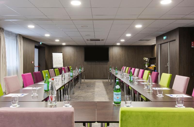 B&B HOTEL Strasbourg Nord Schiltigheim - Toplantı