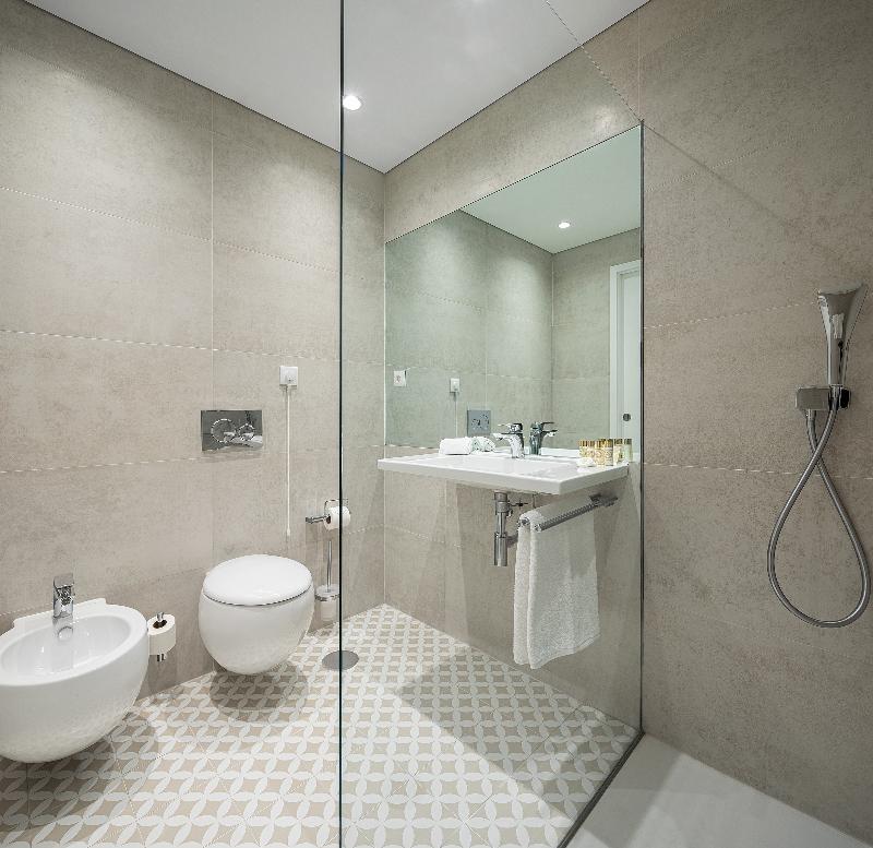 Caleway Hotel - Oda