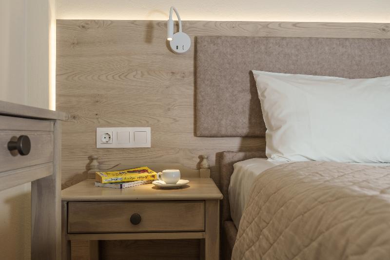 Sunrise Hotel & Apartments - Oda