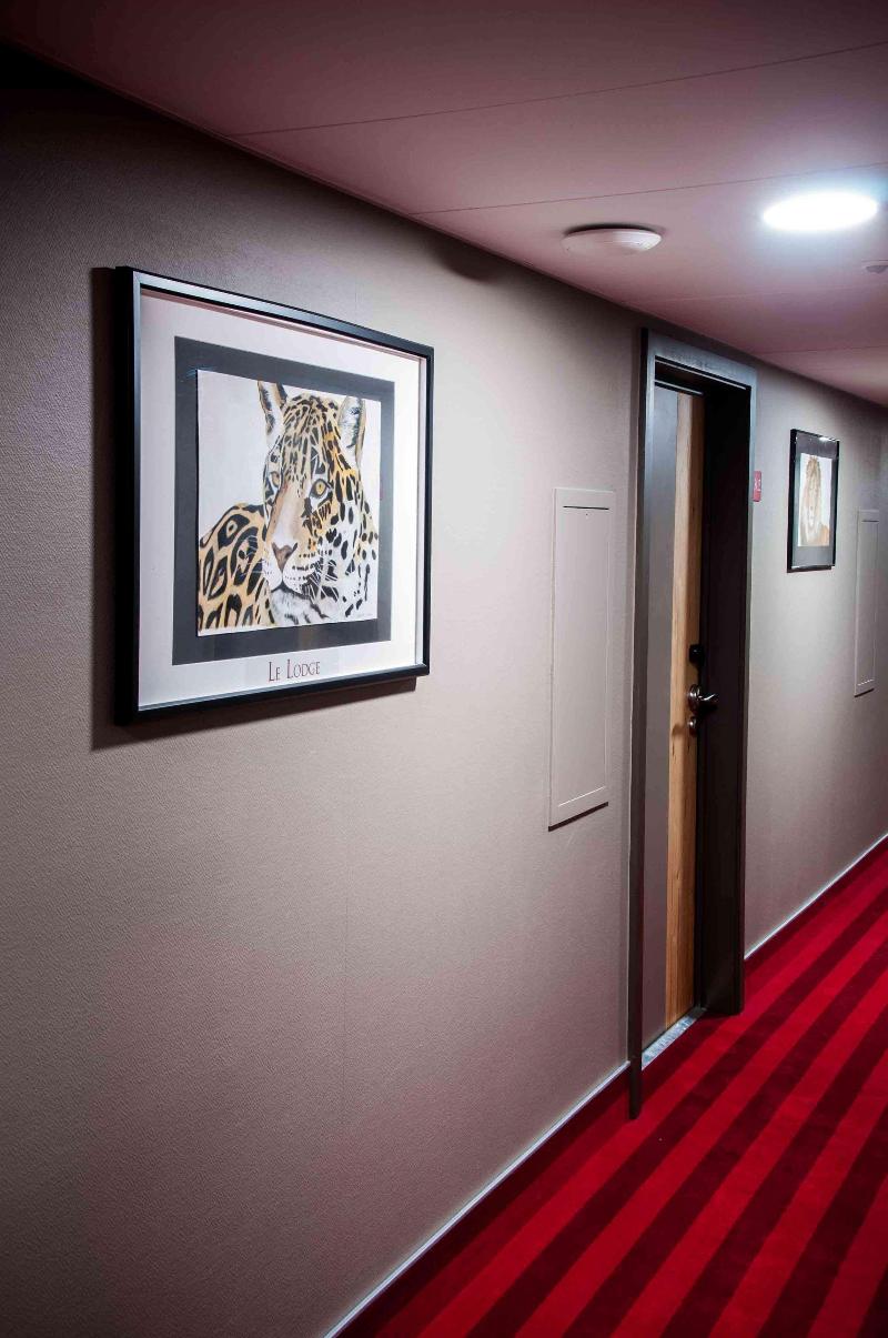 Brit Hotel Lodge - Lobi