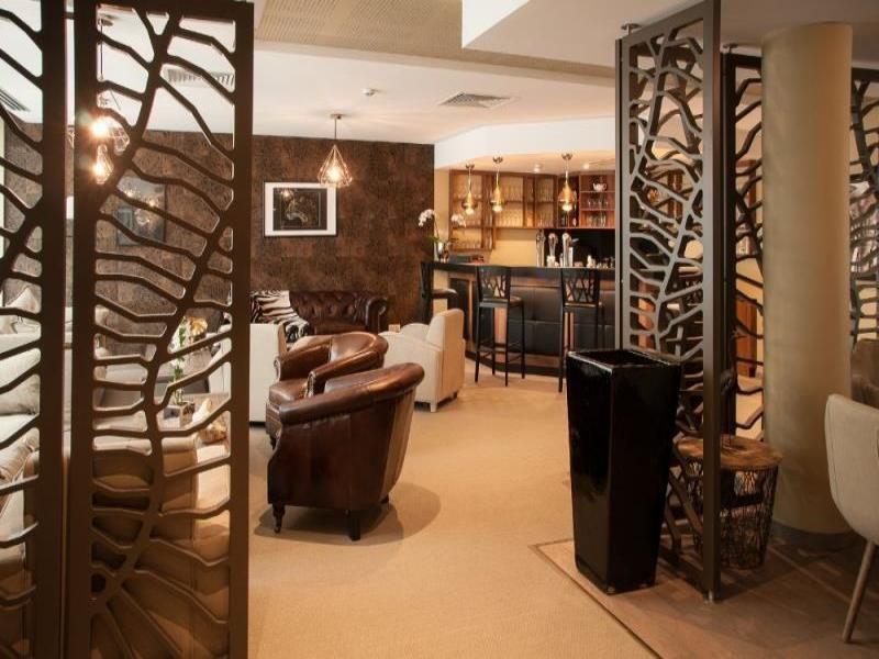Brit Hotel Lodge - Lobi