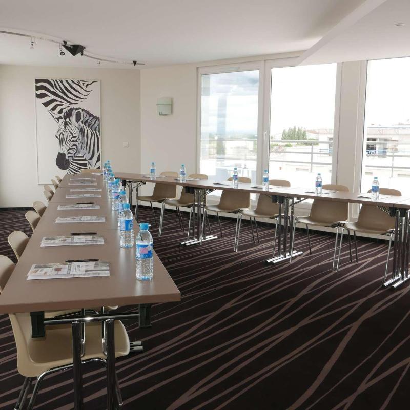 Brit Hotel Lodge - Toplantı