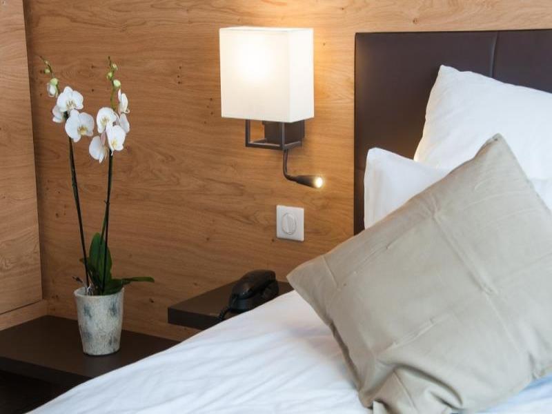 Brit Hotel Lodge - Oda