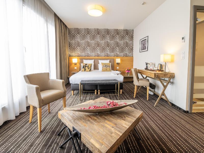 Brit Hotel Lodge - Oda