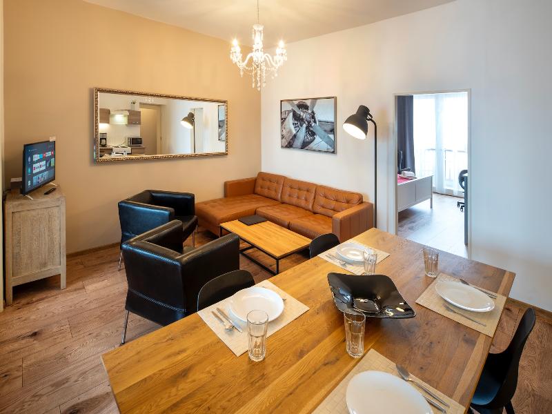 New Town - Apple Apartments - Genel