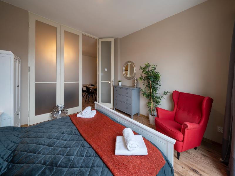 New Town - Apple Apartments - Genel