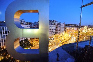 B-Hotel