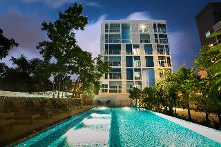 DeeProm Pattaya Hotel otel fotoğrafı