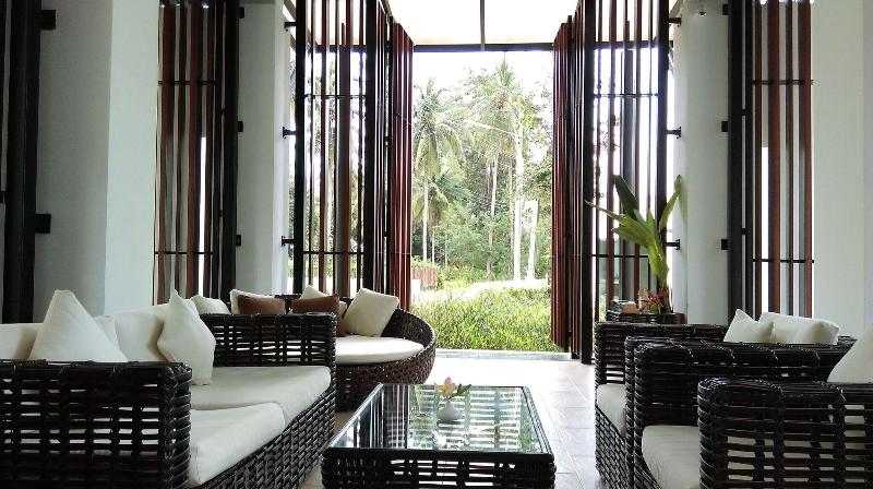 SEAnery Beach Resort - Lobi