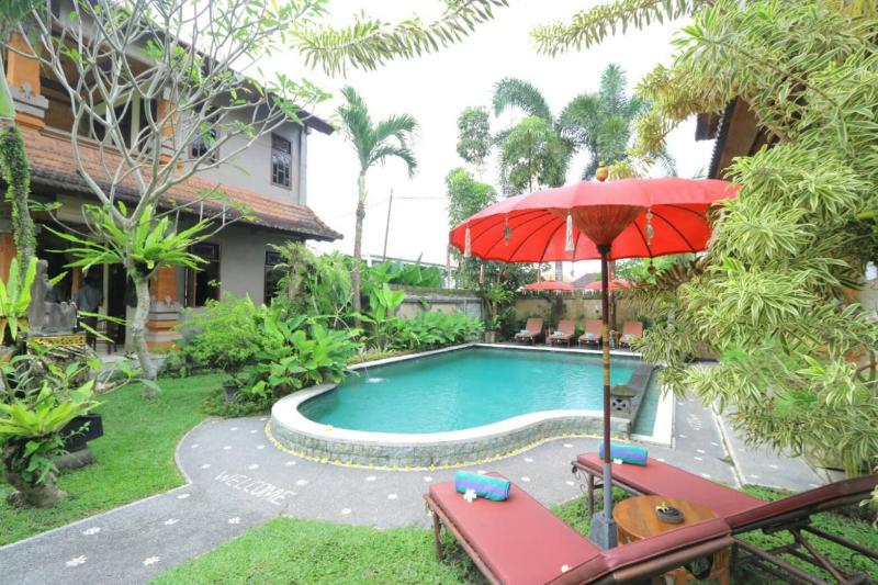 Uma Sari Cottage - Havuz