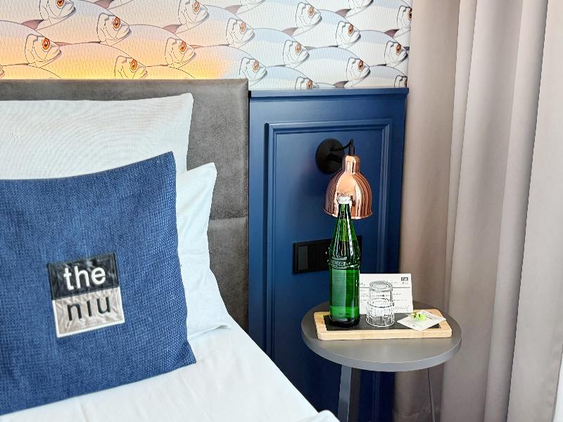 Holiday Inn - the niu, Welly Kiel - Oda