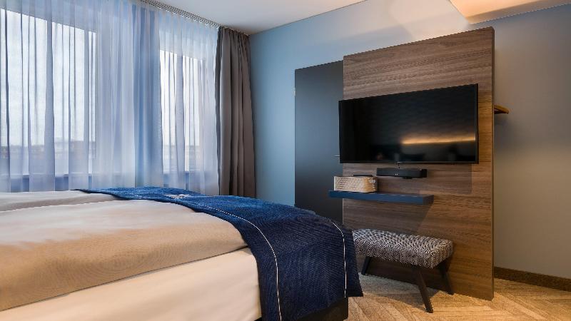 Holiday Inn - the niu, Welly Kiel - Oda