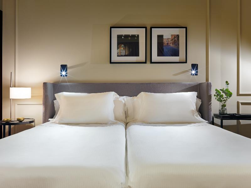 H10 Palacio Colomera - Oda