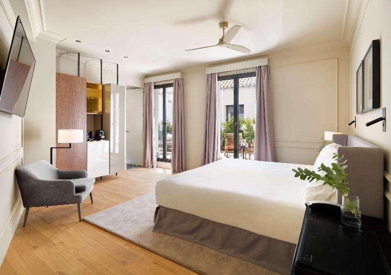 H10 Palacio Colomera - Oda