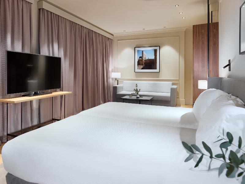 H10 Palacio Colomera - Oda