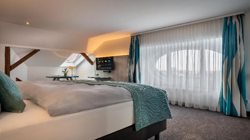 Holiday Inn - the niu, Rig Lübeck - Oda