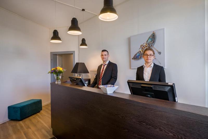 Hotel Ruf - Lobi