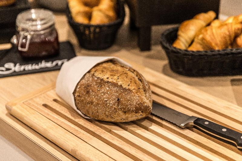 Holiday Inn - the niu, Dairy Haarlem - Restoran
