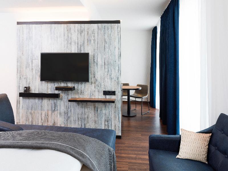 Holiday Inn - the niu, Saddle Fürth - Oda