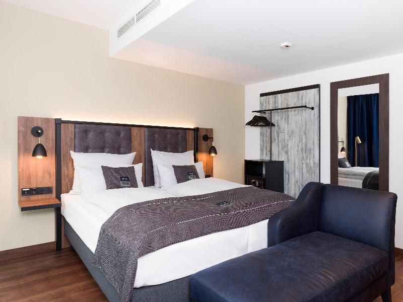 Holiday Inn - the niu, Saddle Fürth - Oda