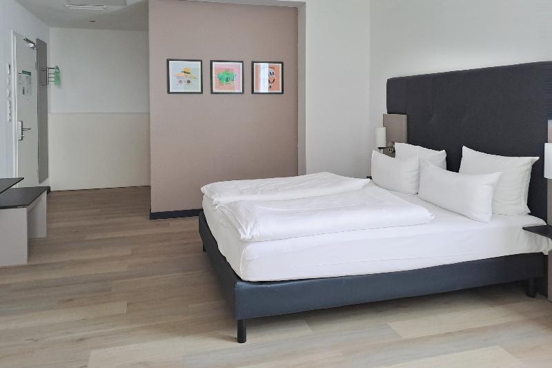 Garner Hotel Bremen City - Oda