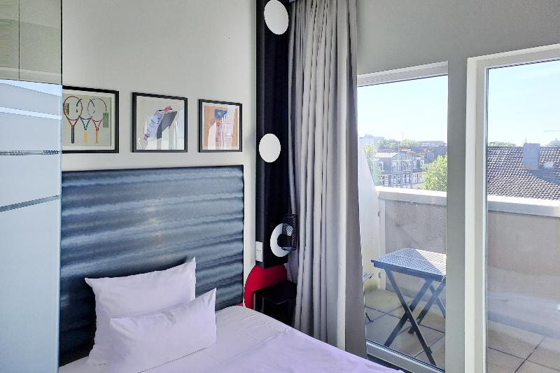Garner Hotel Bremen City - Oda