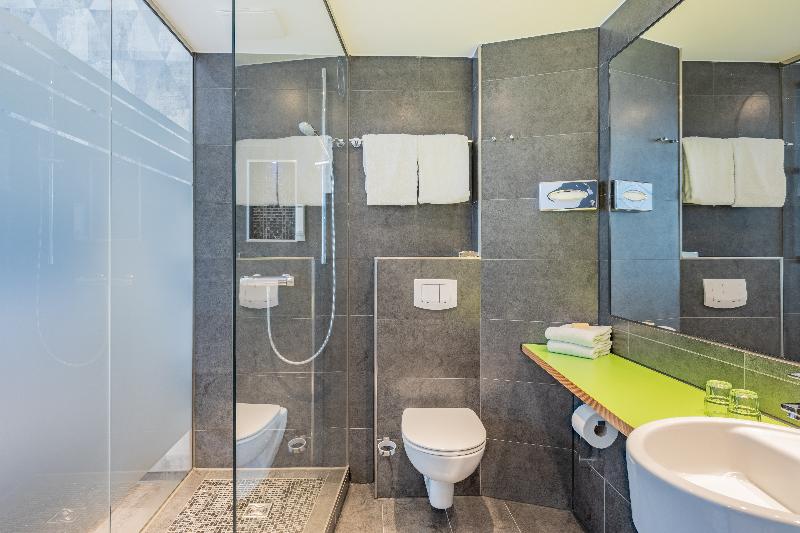 Garner Hotel Bremen City - Oda