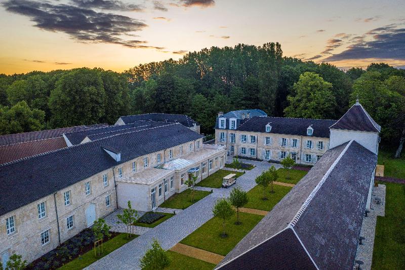 Le Grand Pavillon Chantilly - Genel