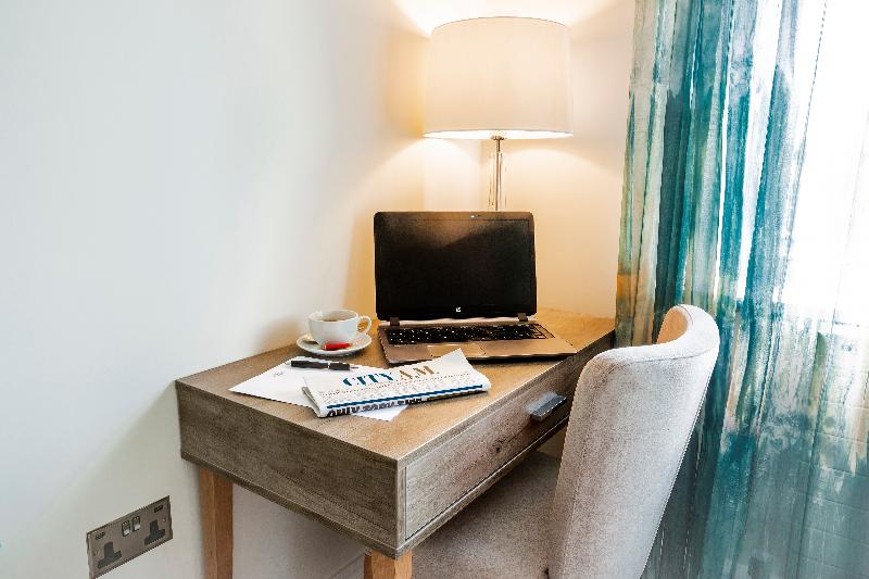 Astor Court Hotel - Oda