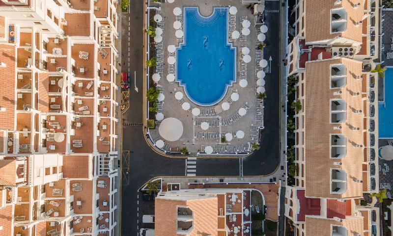 Ona Hollywood Mirage - Genel