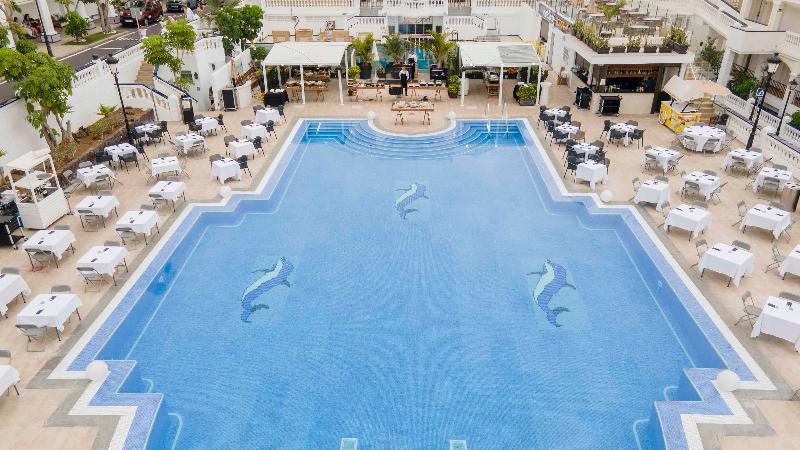 Ona Hollywood Mirage - Genel