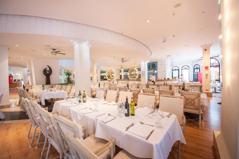 Ona Hollywood Mirage - Restoran