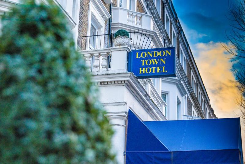 London Town - Genel